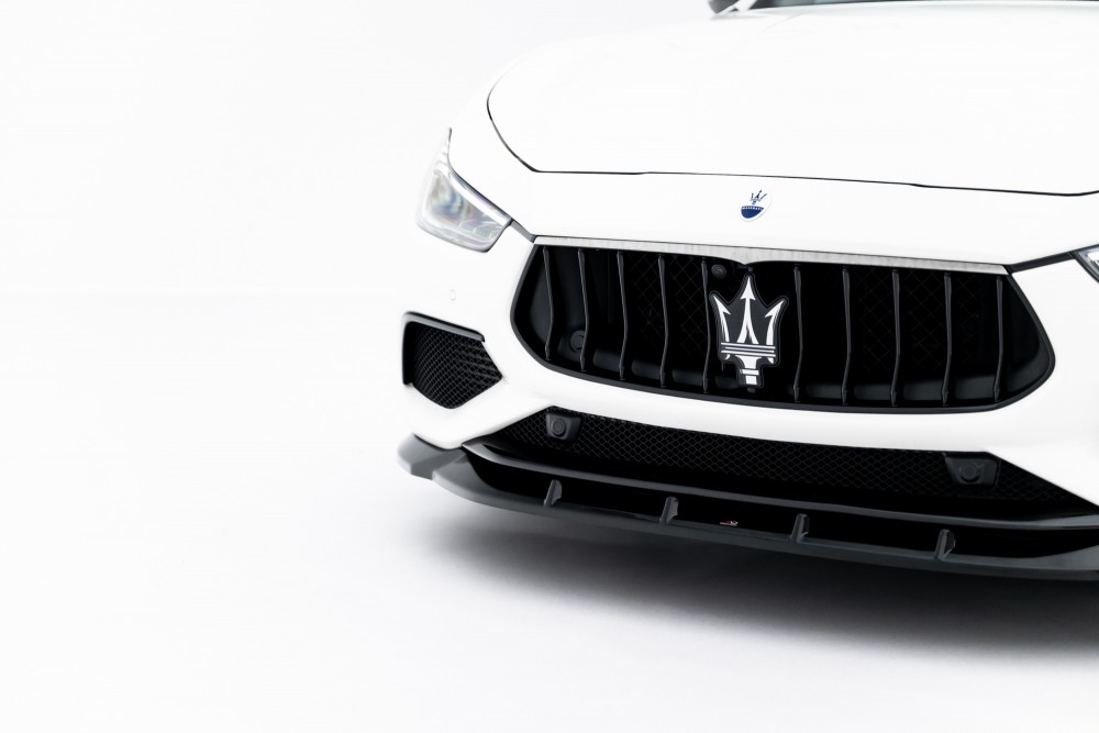 Нижній тюнінг дифузор (накладка) на передній бампер Maserati Ghibli Modena Mk3