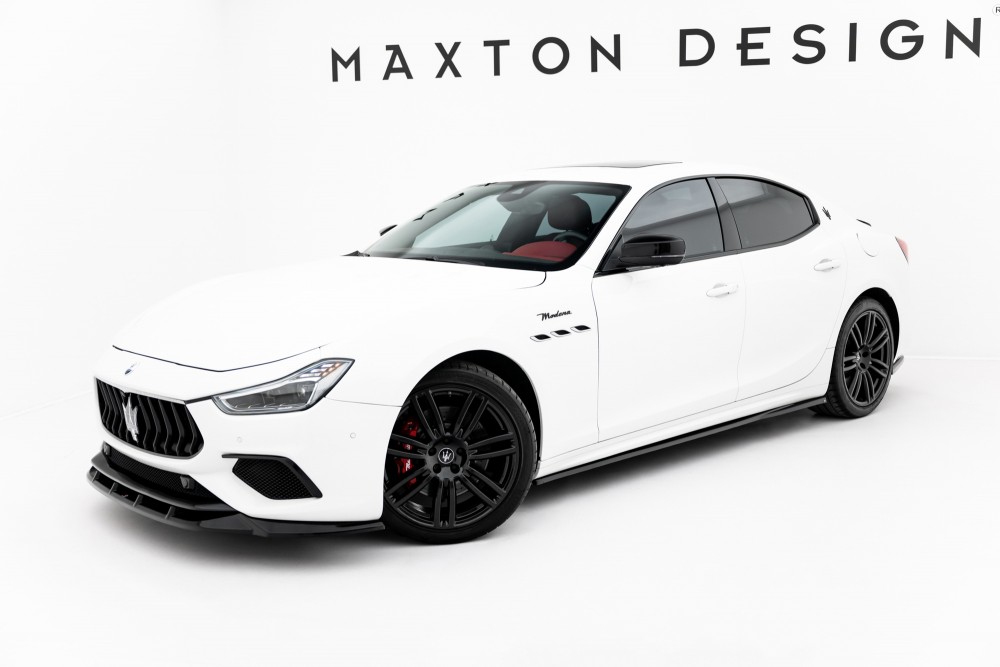 Бокові тюнінг накладки (лістви) на пороги Maserati Ghibli Mk3 рестайл