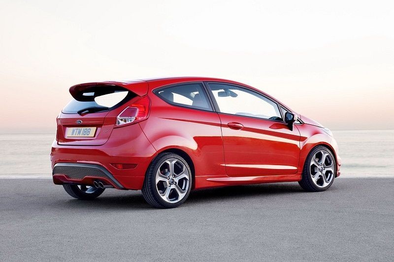 спойлер Ford Fiesta MK7 репліка ST