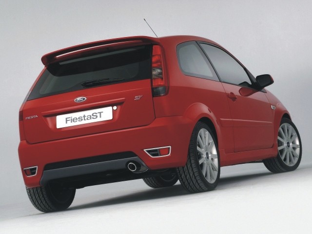 Спойлер Ford Fiesta MK6