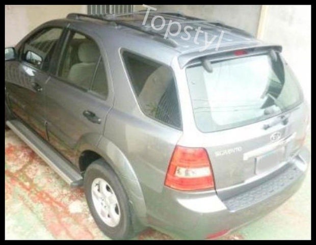 спойлер Kia Sorento (2002-2009)