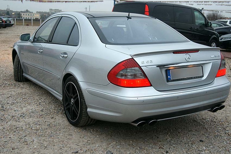 Спойлер багажника Mercedes E-class W211 стиль AMG