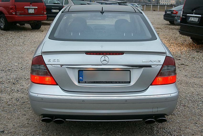 Спойлер багажника Mercedes E-class W211 стиль AMG