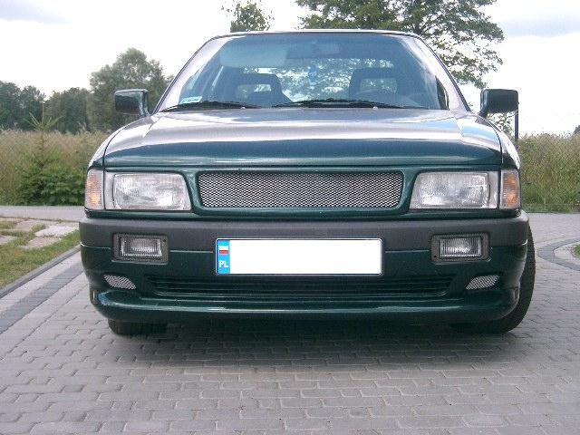 Решітка радіатора з накладками на фари Audi 80 B3