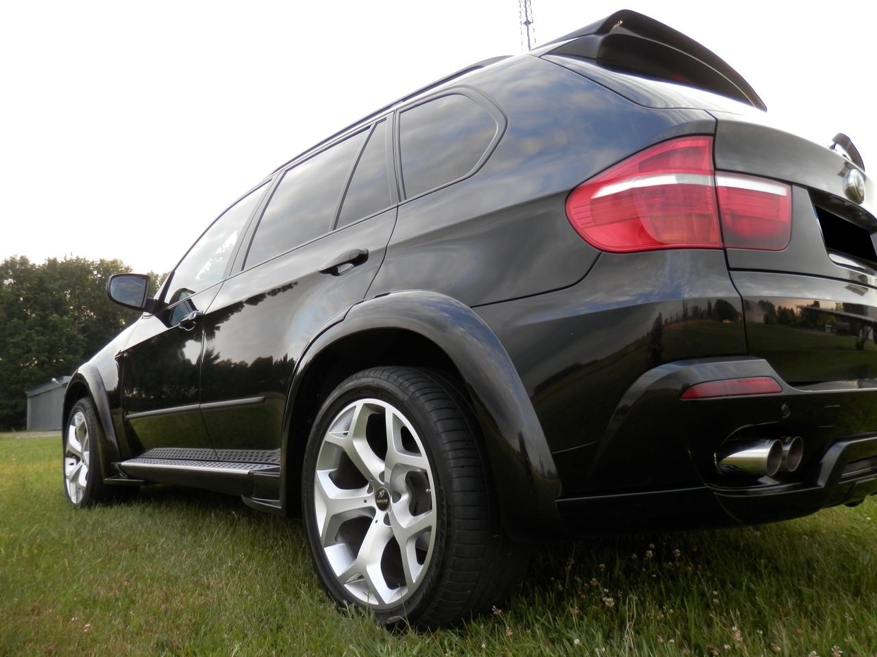 Комплект накладок BMW X5 E70 у стилі Hamann