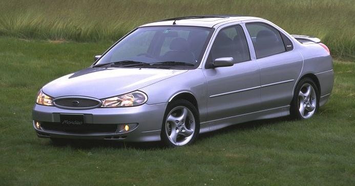 Накладки на пороги Ford Mondeo I/II стиль ST