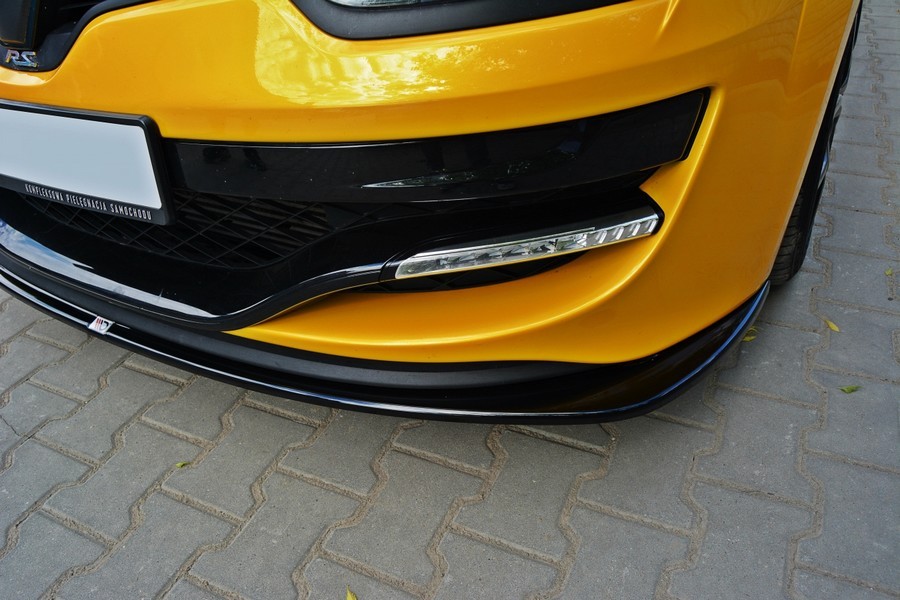 Накладка на передній бампер Renault Megane 3 версія RS вар.2