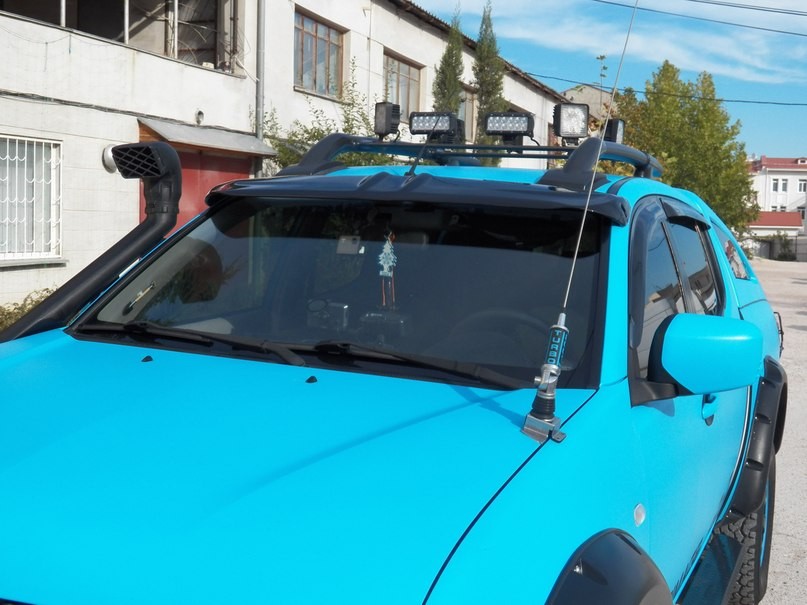 Козирьок лобового скла Mitsubishi L200