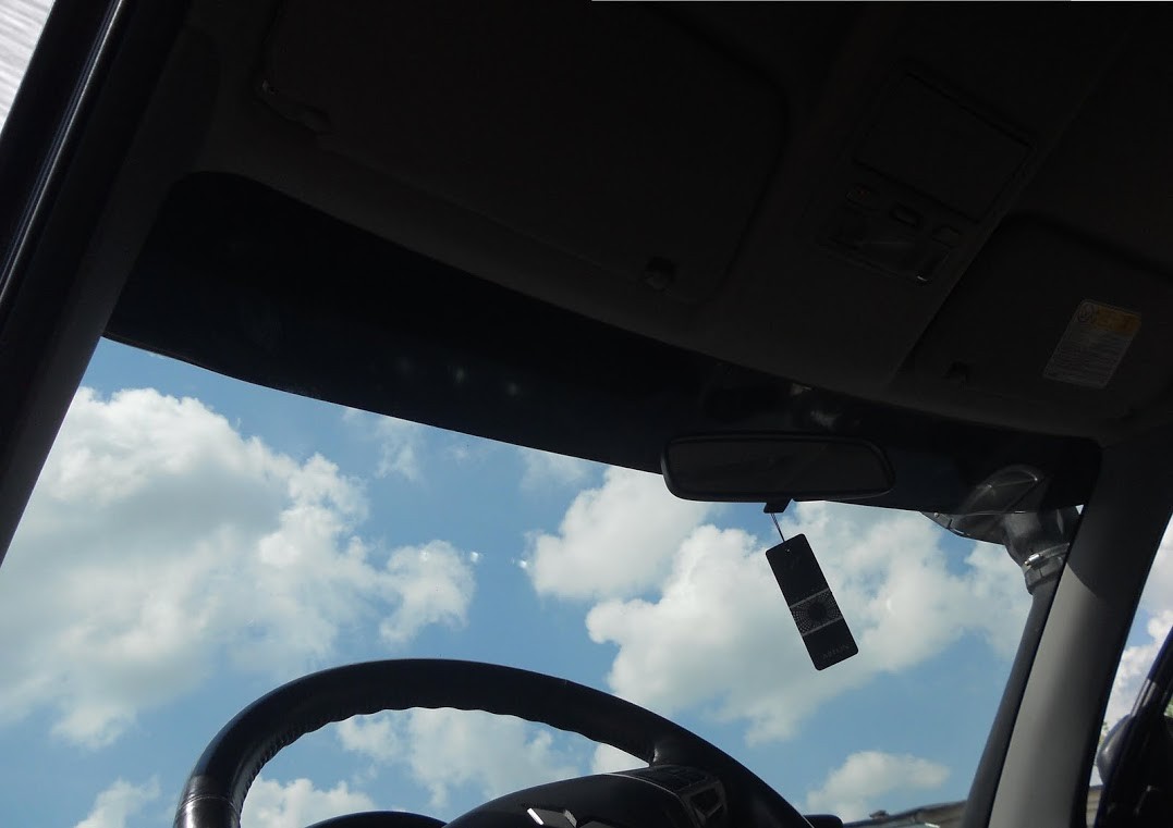 Козирьок лобового скла Mitsubishi L200