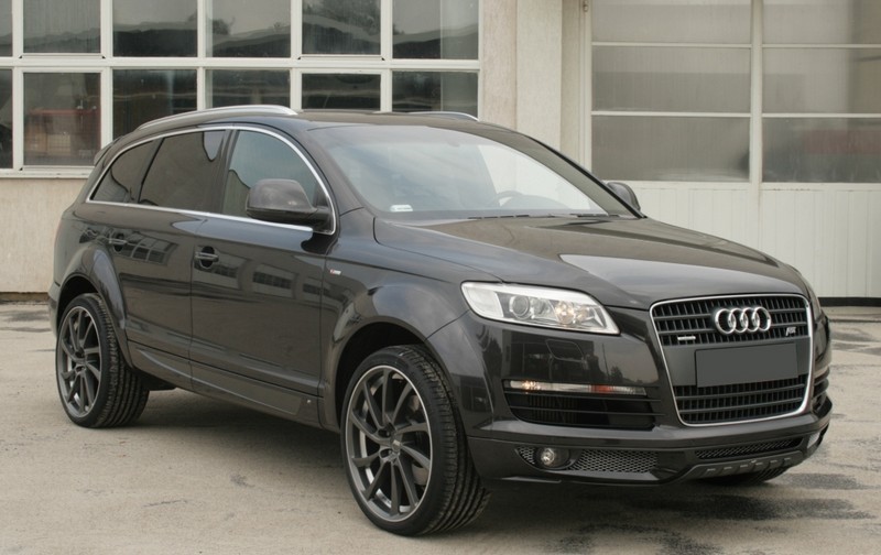 Юбка спойлер переднього бампера Audi Q7 стиль ABT