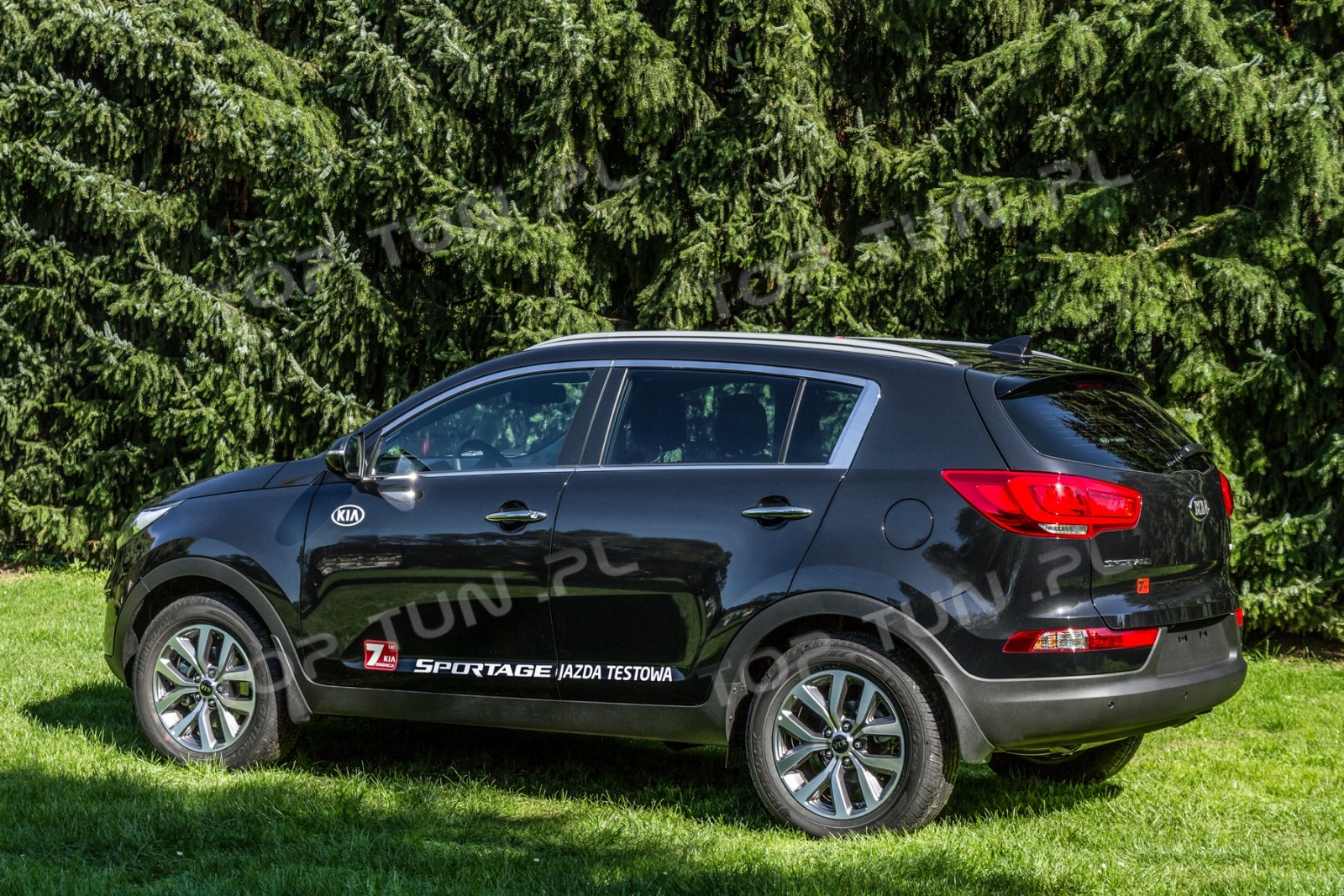 накладки бокового скла Kia Sportage
