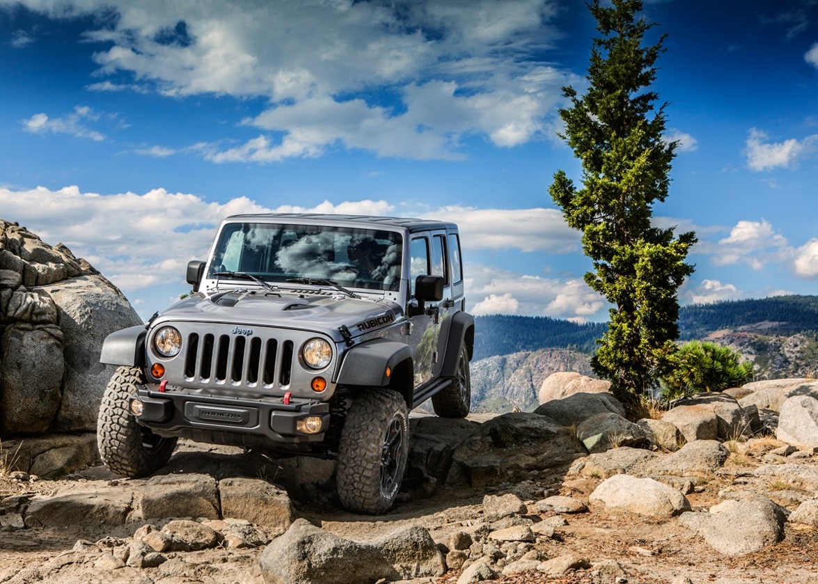 Капот Jeep Wrangler RUBICON 10th дизайн. ANNIVERSARY