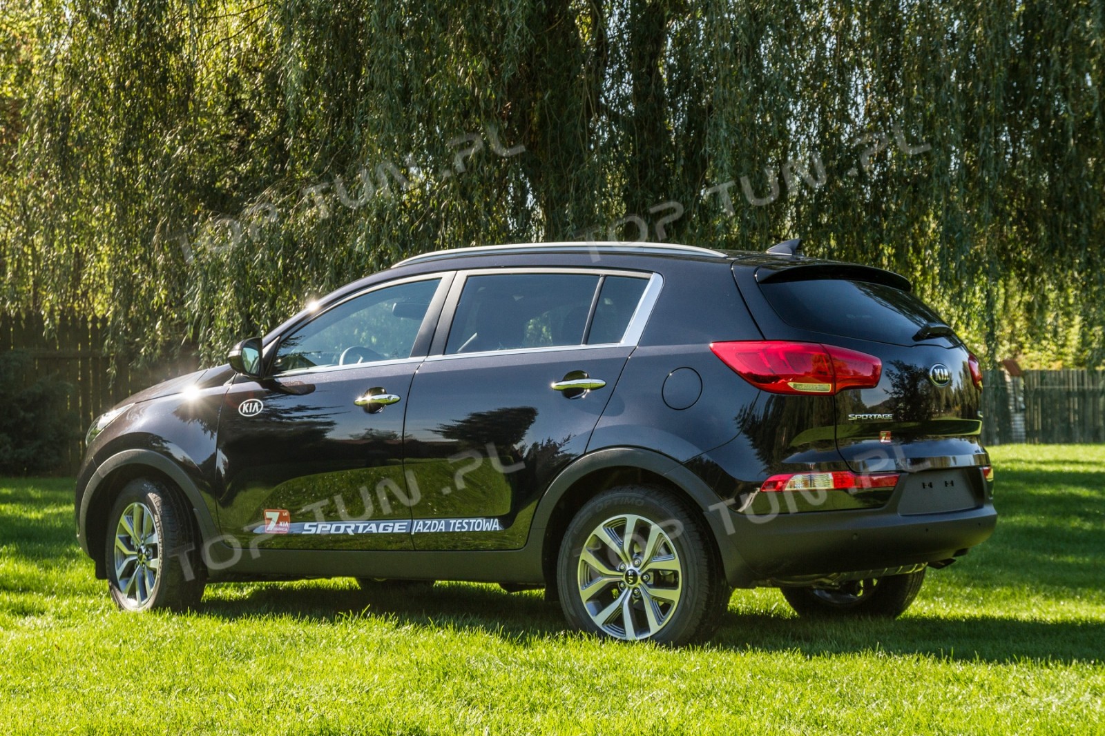 нижні накладки бокового скла Kia Sportage