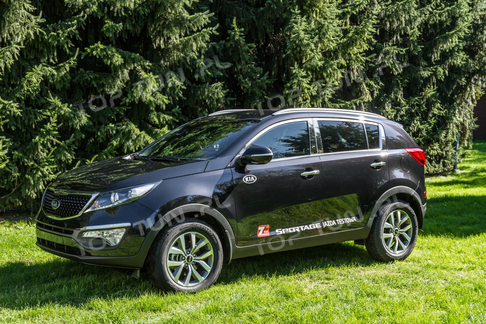 Лістви (накладки) стійок дверей Kia Sportage