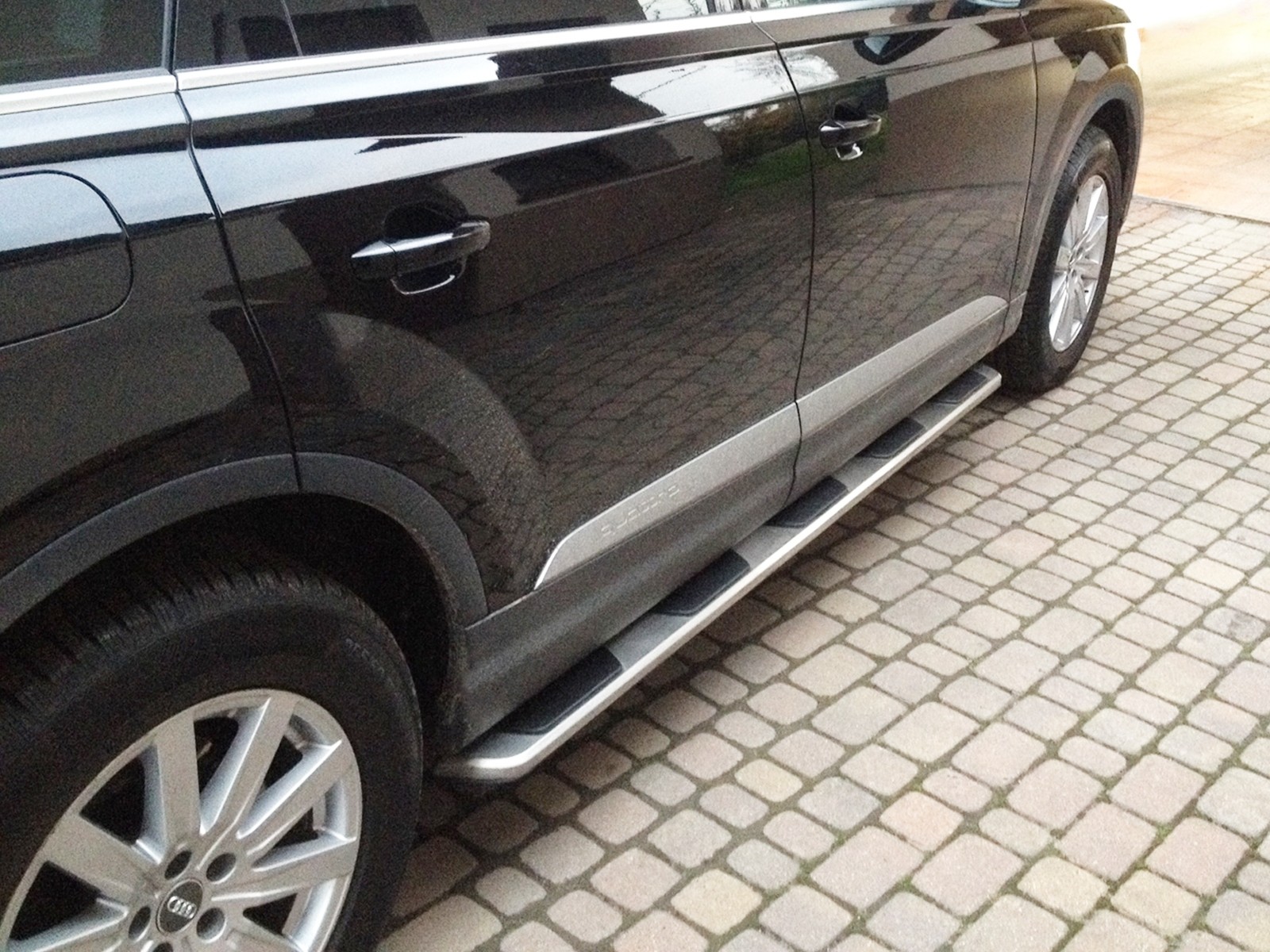 пороги (підніжки бічні) Audi Q7 II (під оригінал)