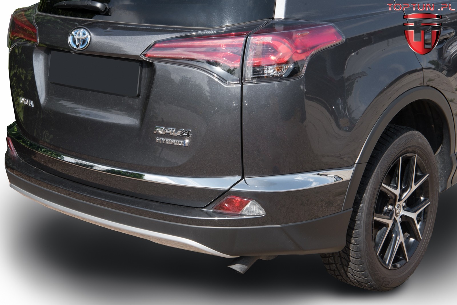 накладки кришки багажника та заднього бампера Toyota RAV4 (з 3-ох частин)