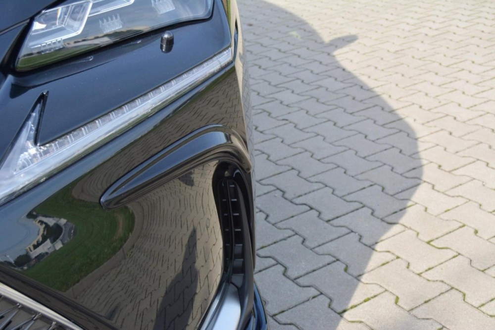 Бічні накладки на передній бампер Lexus NX Mk1