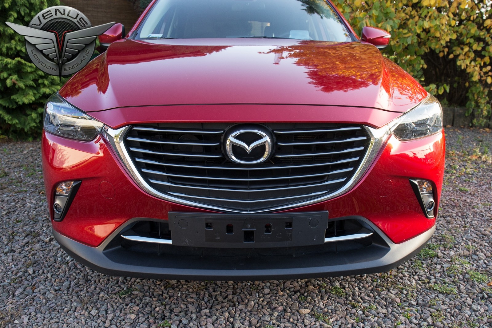 хром накладки на решітку бампера Mazda CX-3