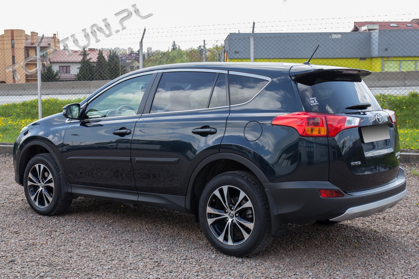 верхня окантовка бічних вікон Toyota RAV4