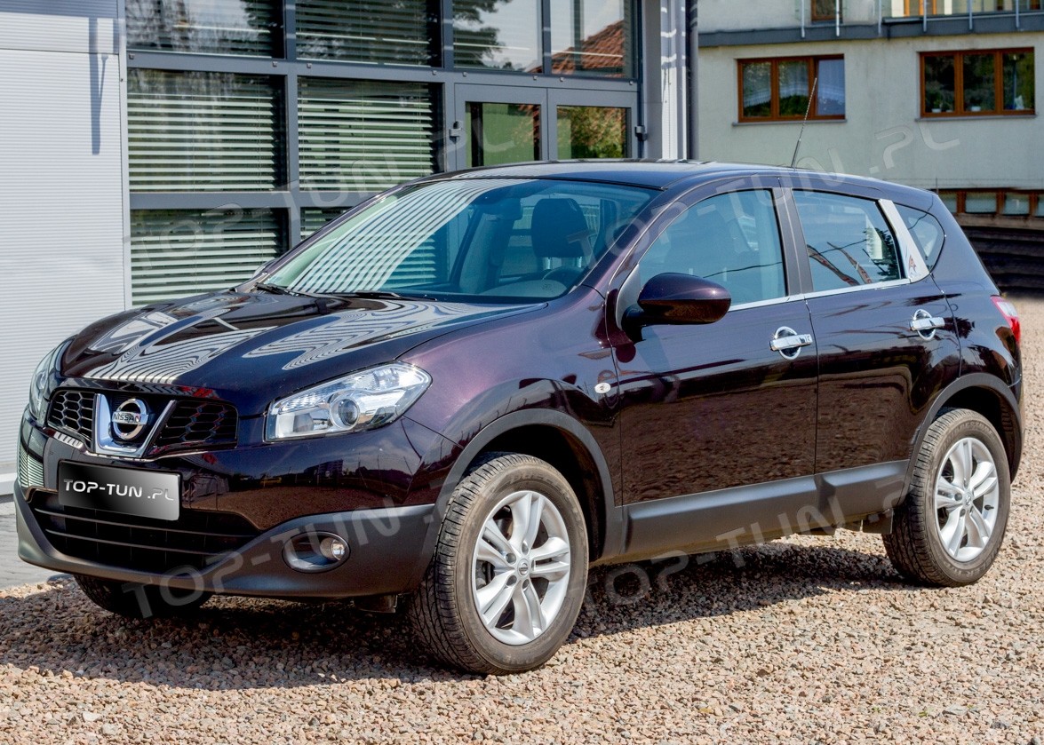 хром накладки протитуманок передніх Nissan Qashqai