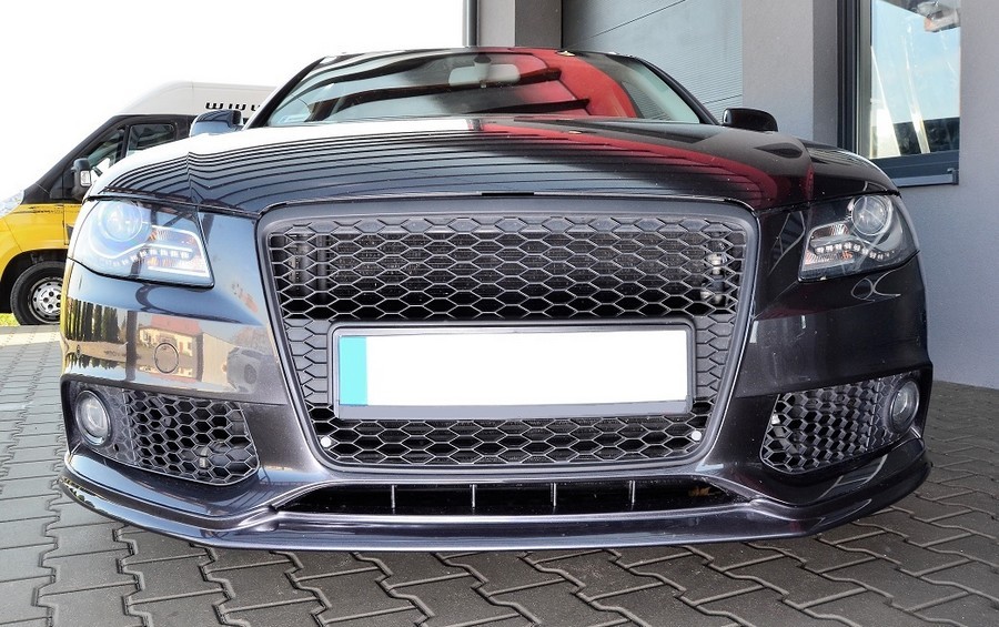 Накладка переднього бампера Audi A4 B8