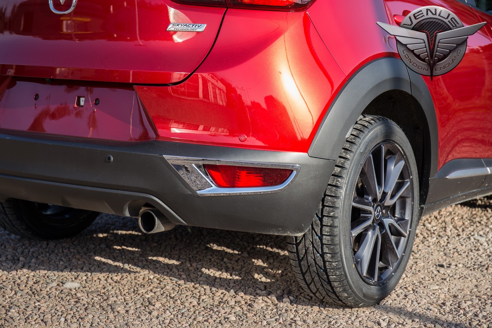 хром накладки на задні протитуманні ліхтарі MAZDA CX-3