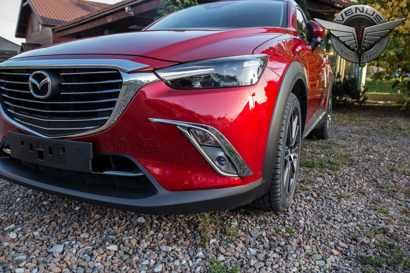 хром накладки на передні протитуманні фари MAZDA CX-3