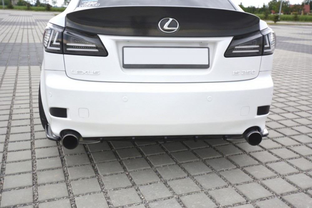 Центральний дифузор заднього бампера Lexus IS Mk2