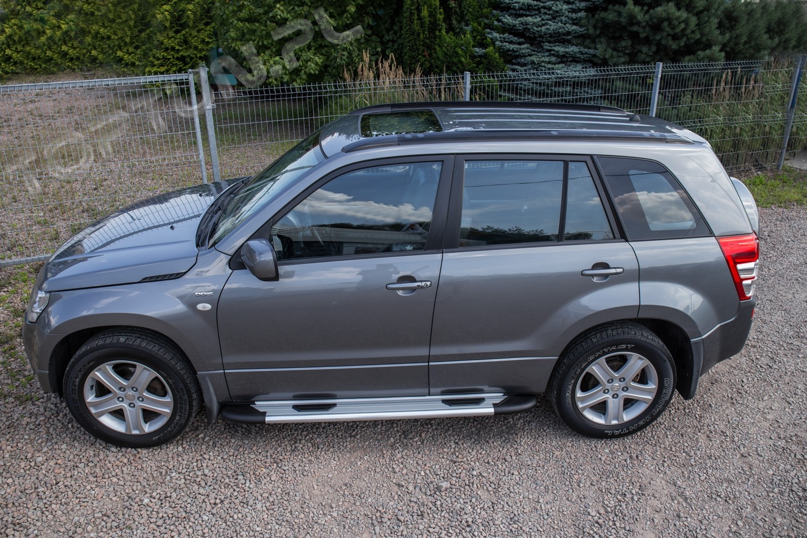 пороги (підніжки бічні) Suzuki Grand Vitara (5 дверей)