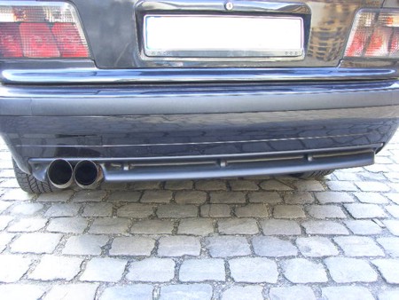 Дифузор заднього бампера BMW E36 стиль М3