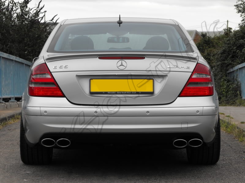 бампер задній Mercedes E W211 sedan у стилі AMG